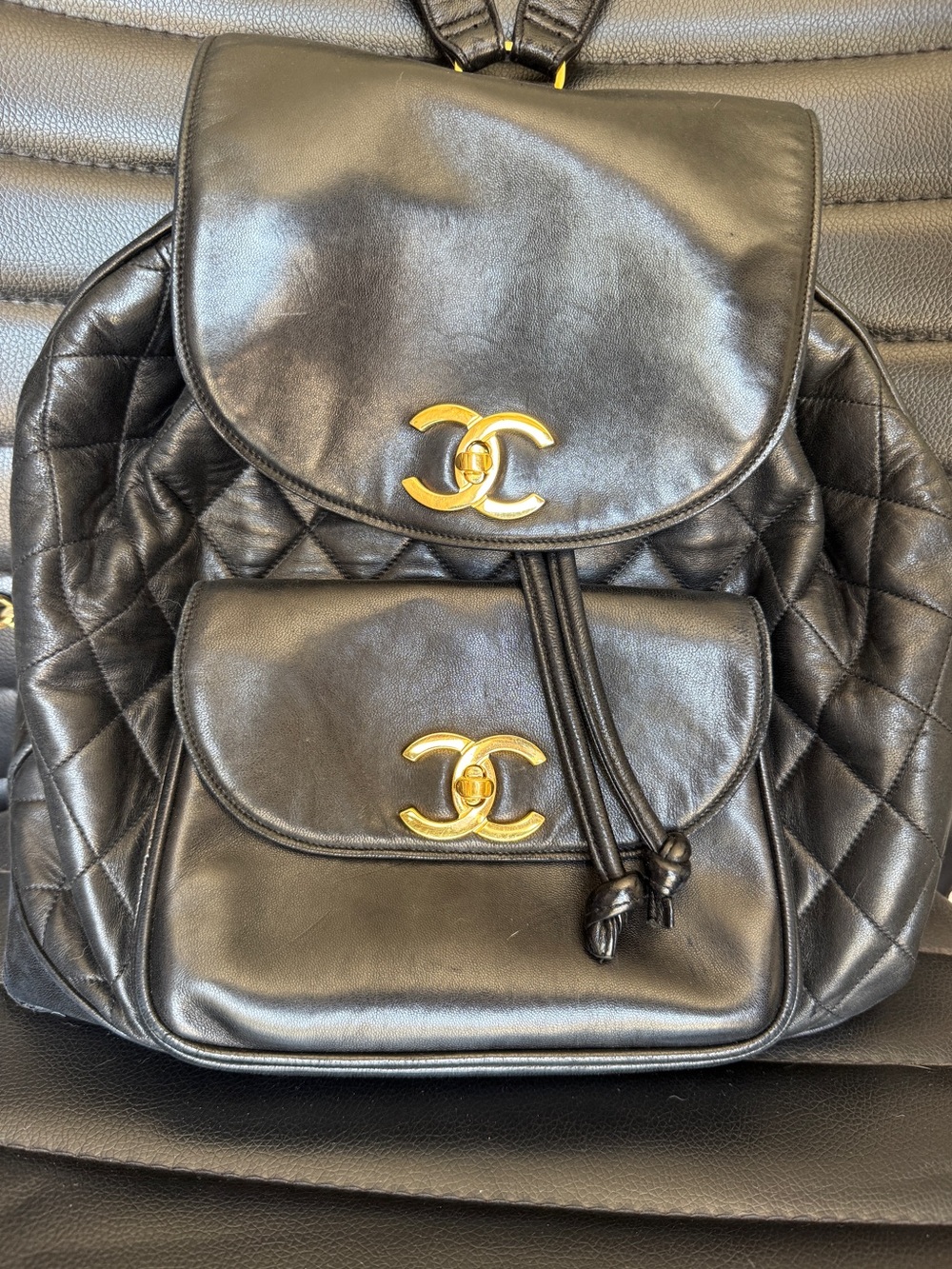 Chanel Vintage 90s Black Lambskin Quilted CC Chain Backpack - Picture 17 of 17